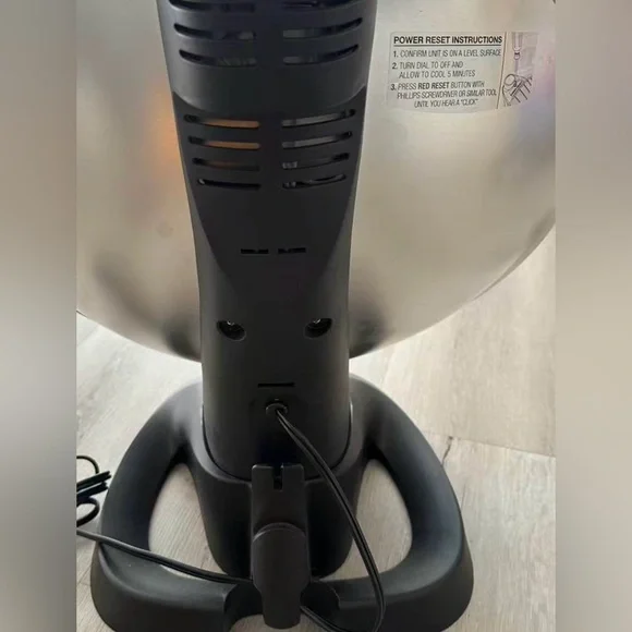 Presto Heat Dish Plus Parabolic Electric Heater, Black and Silver - Picture 4 of 8